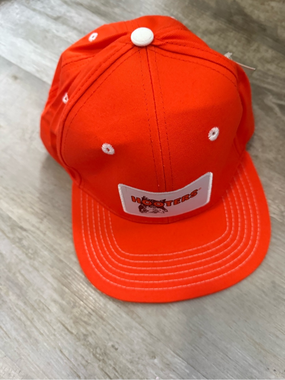NWT Hooters SnapBack Trucker hat